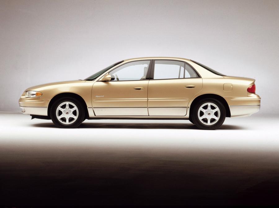  Buick Regal 1998 года  (фото 13 из 17)